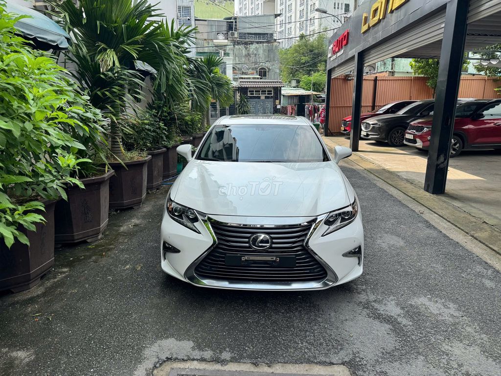 Lexus ES  250 2015 - 60000 km. Mua bán Ô tô tại Quận Gò Vấp Tp Hồ Chí Minh được đăng bởi Tuan Vo Thanh hình 2