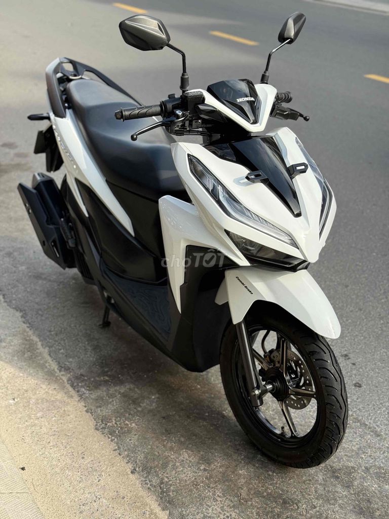 Honda Vario 125 2019 Trắng đen. Mua bán Xe máy tại Quận Thanh Khê Đà Nẵng được đăng bởi Cửa Hàng Xe Máy Lê Được hình 1
