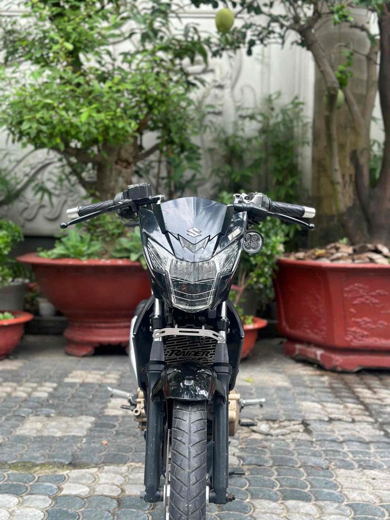 XE SUZUKI SATRIA 150FI 2017 BSTP. Mua bán Xe máy tại Quận 10 Tp Hồ Chí Minh được đăng bởi Xe cũ đẹp giá rẻ hình 6