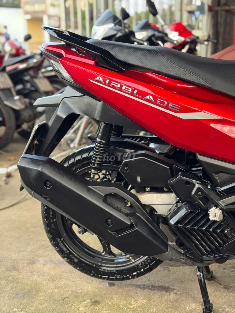 Honda Air Blade 125 4VAL 2023 Đỏ. Mua bán Xe máy tại Huyện Trảng Bom Đồng Nai được đăng bởi phương hình 14