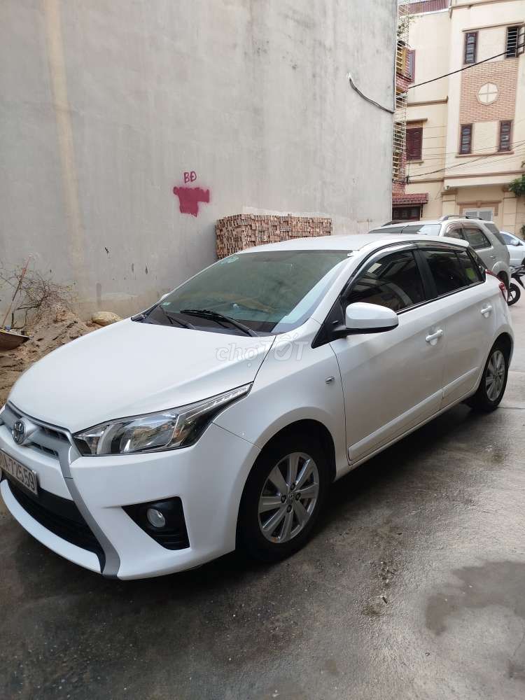 Toyota Yaris 2015 E CVT - 72000 km