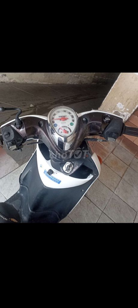 Yamaha đẹp zin còn tin là còn xe. Mua bán Xe máy tại Quận 10 Tp Hồ Chí Minh được đăng bởi văn phúc  hình 4