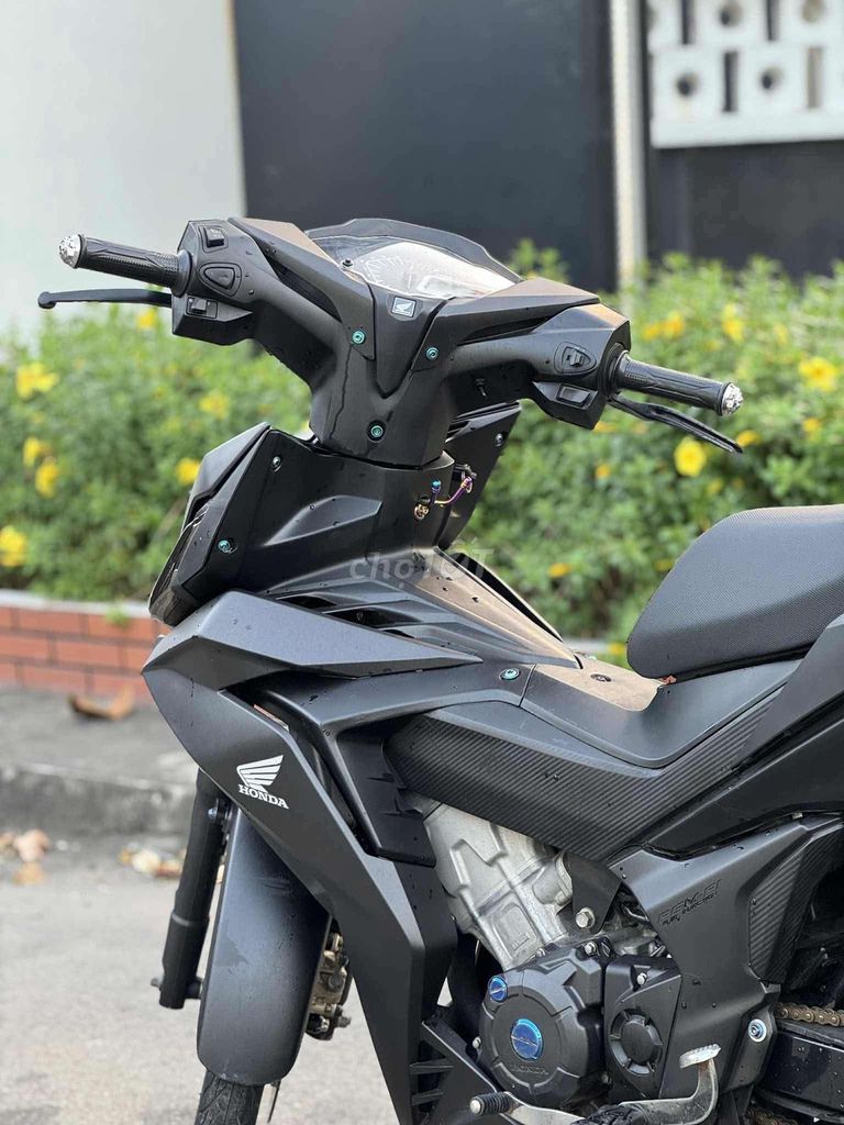 xe đag chạy kẹt tiền cần bán ,. Mua bán Xe máy tại Huyện Cẩm Mỹ Đồng Nai được đăng bởi La Văn Trường hình 4