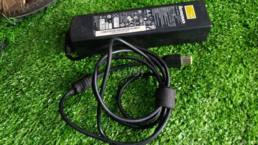 Sạc laptop Lenovo 90W đầu vuông Đen Chính hãng. Mua bán Phụ kiện (Màn hình, Chuột...) tại Thành phố Thủ Đức Tp Hồ Chí Minh được đăng bởi Cũ Giá Rẻ hình 1