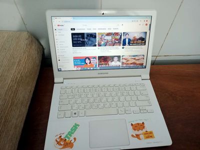 Không Sài Nên Bán Laptop Sách Tay samsung Hàn quốc