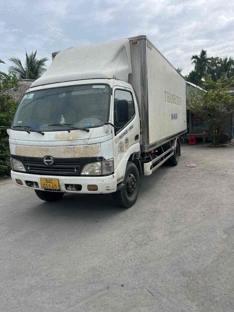 hino 4t5 2011 thùng dài 6m