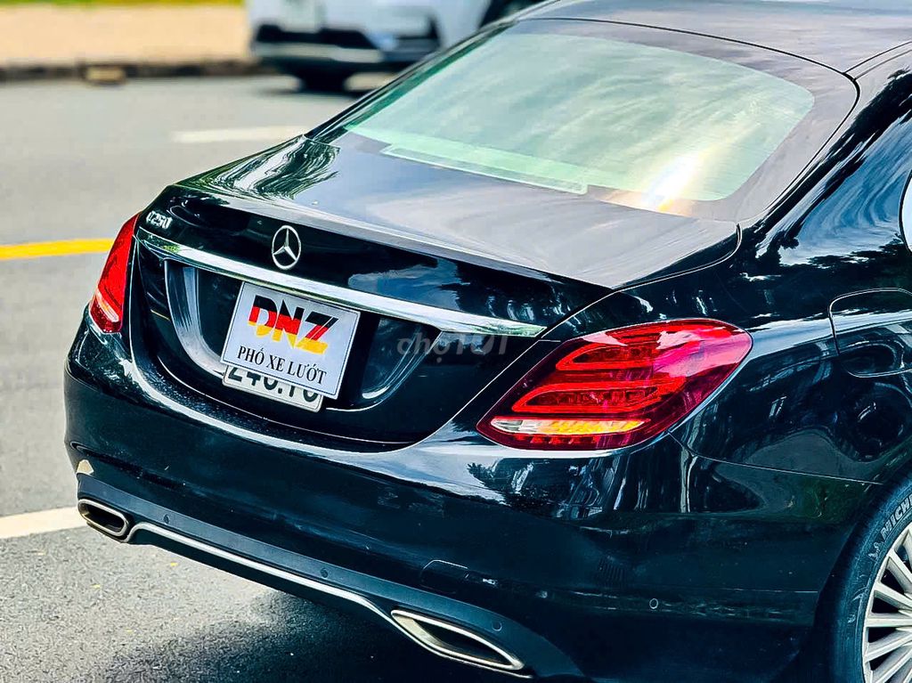 Mercedes Benz C250 Exclusive 2017. Mua bán Ô tô tại Quận 7 Tp Hồ Chí Minh được đăng bởi Cherry hình 5