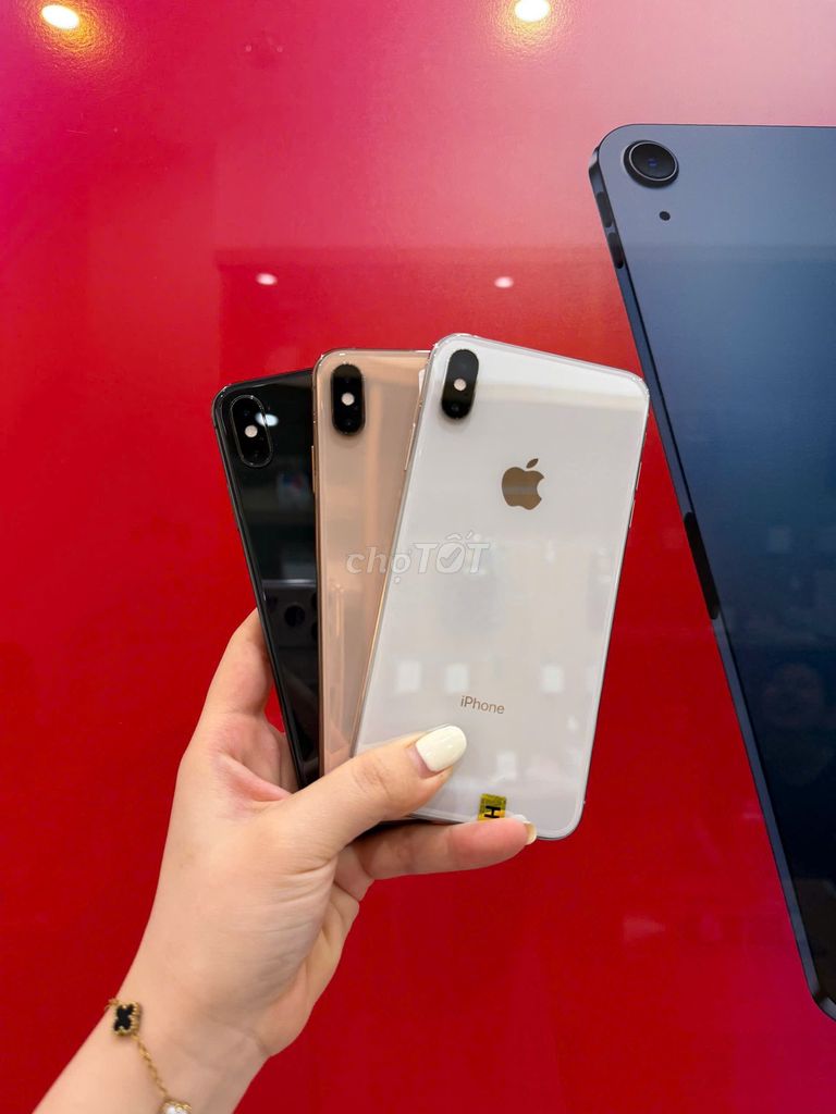 iPhone Xs Max 64GB zin đẹp Bảo Hành 1 đổi 1. Mua bán Điện thoại tại Quận Cầu Giấy Hà Nội được đăng bởi Henry Shop hình 1