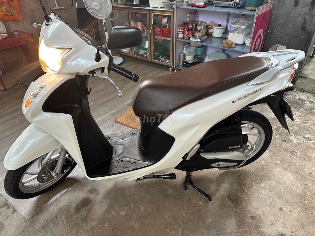 Honda Vision Белый