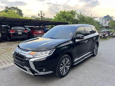 Outlander 2.0 Premium 2022 cực chất 3 vạn km 7xxTr. Mua bán Ô tô tại Quận Cầu Giấy Hà Nội được đăng bởi Xe Cũ Dương Đô