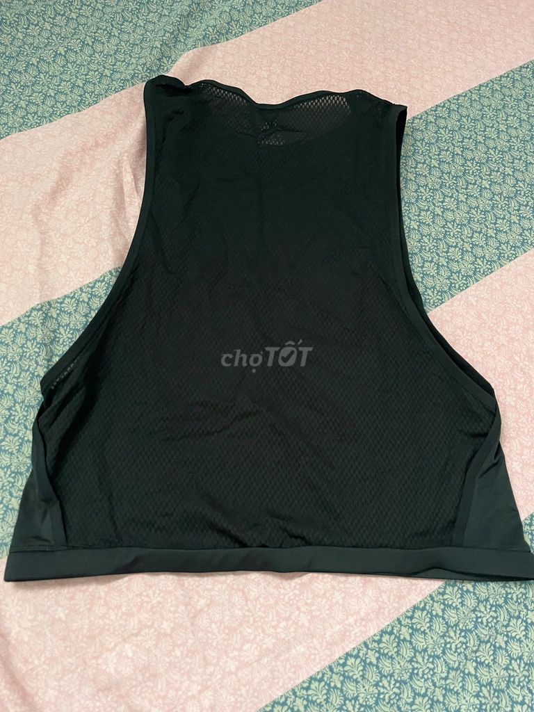Áo tập Nữ GYMME Đen co giãn tốt. Mua bán Đồ thể thao, Dã ngoại tại Quận Tân Phú Tp Hồ Chí Minh được đăng bởi 2hand luxury hình 1