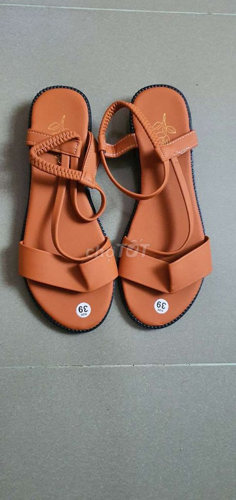 Giày size 39