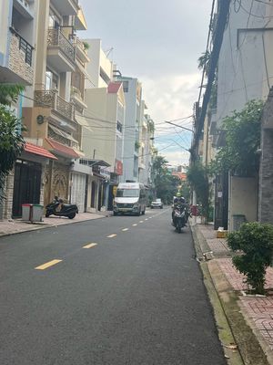 Nhà phố 82 m² · 3 PN · Đường Phan Đăng Lưu