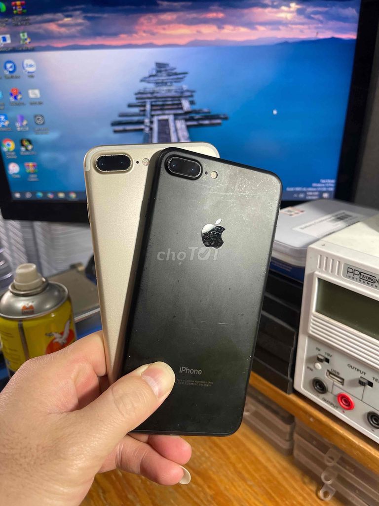 iPhone 7 plus 32GB, màu đen, khóa quốc tế.