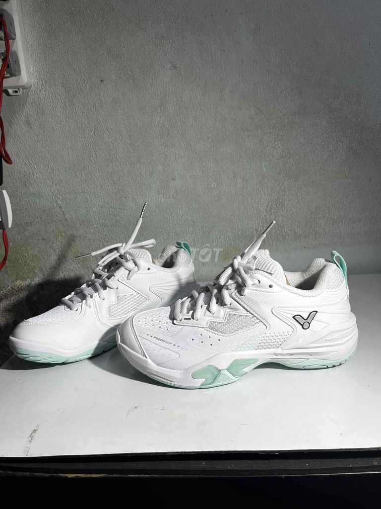 Giày cầu lông Victor P9200CHP Nữ Trắng size 37. Mua bán Giày dép tại Thành phố Dĩ An Bình Dương được đăng bởi Trần Quang Trung hình 1