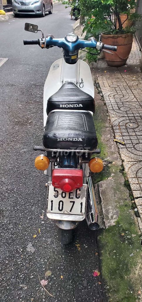 Cần bán xe cúp 50cc xe đẹp máy ngon gtdd. Mua bán Xe máy tại Quận 5 Tp Hồ Chí Minh được đăng bởi Binh Nguyên hình 4