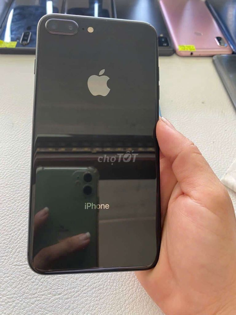 Apple iPhone 8 Plus 64GB Đen Đã dùng. Mua bán Điện thoại tại Thành phố Vĩnh Long Vĩnh Long được đăng bởi Thanh Tien hình 1