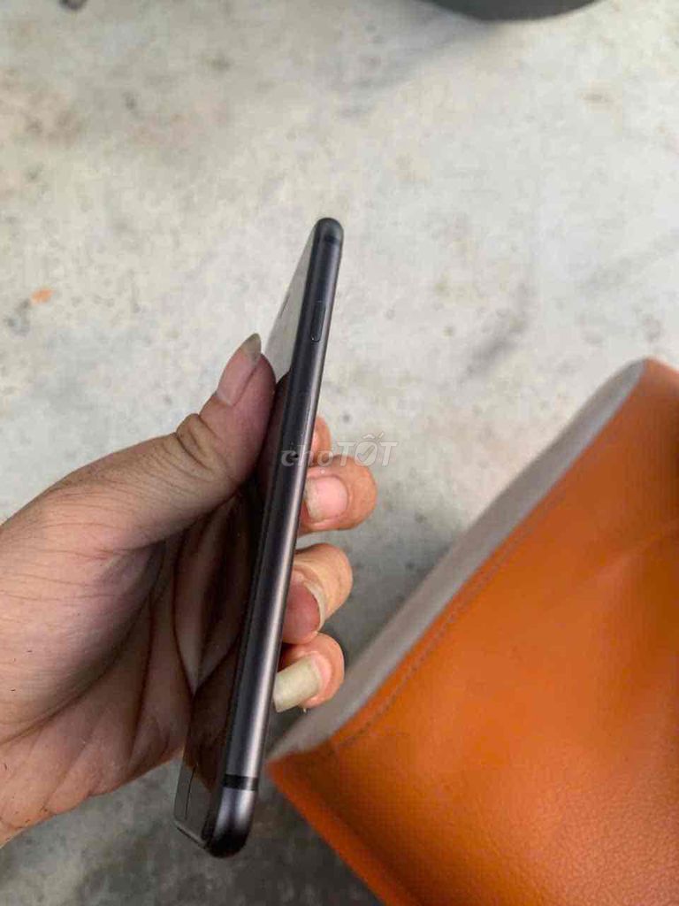 Apple iPhone 8 64GB Đen Đã qua sử dụng. Mua bán Điện thoại tại Huyện Phú Thiện Gia Lai được đăng bởi Tên chưa cung cấp hình 1