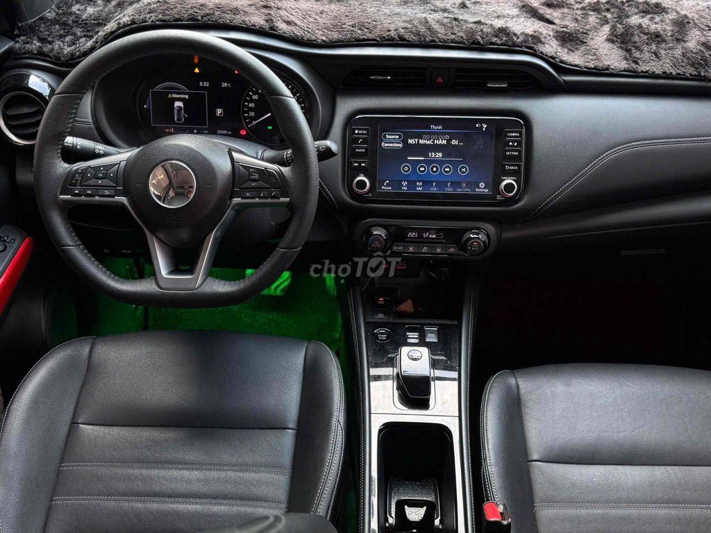 Nissan Kicks 2023 e-Power V - 28000 km. Mua bán Ô tô tại Quận Tân Phú Tp Hồ Chí Minh được đăng bởi Thuý Thanh hình 2