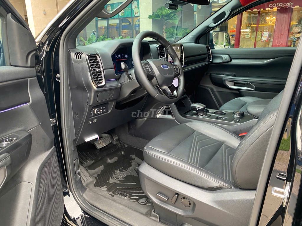 FORD EVEREST TITANIUM 2C CÁ NHÂN 2024 - 11500 KM. Mua bán Ô tô tại Quận Tân Bình Tp Hồ Chí Minh được đăng bởi Mr Hoài SÀI GÒN FORD  hình 14