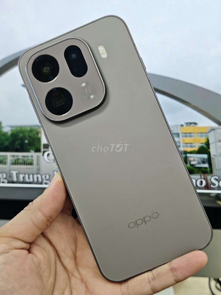 Oppo Find X9 Pro xám bán hoặc đổi. Mua bán Điện thoại tại Quận Hải Châu Đà Nẵng được đăng bởi Nguyễn Hưng hình 1