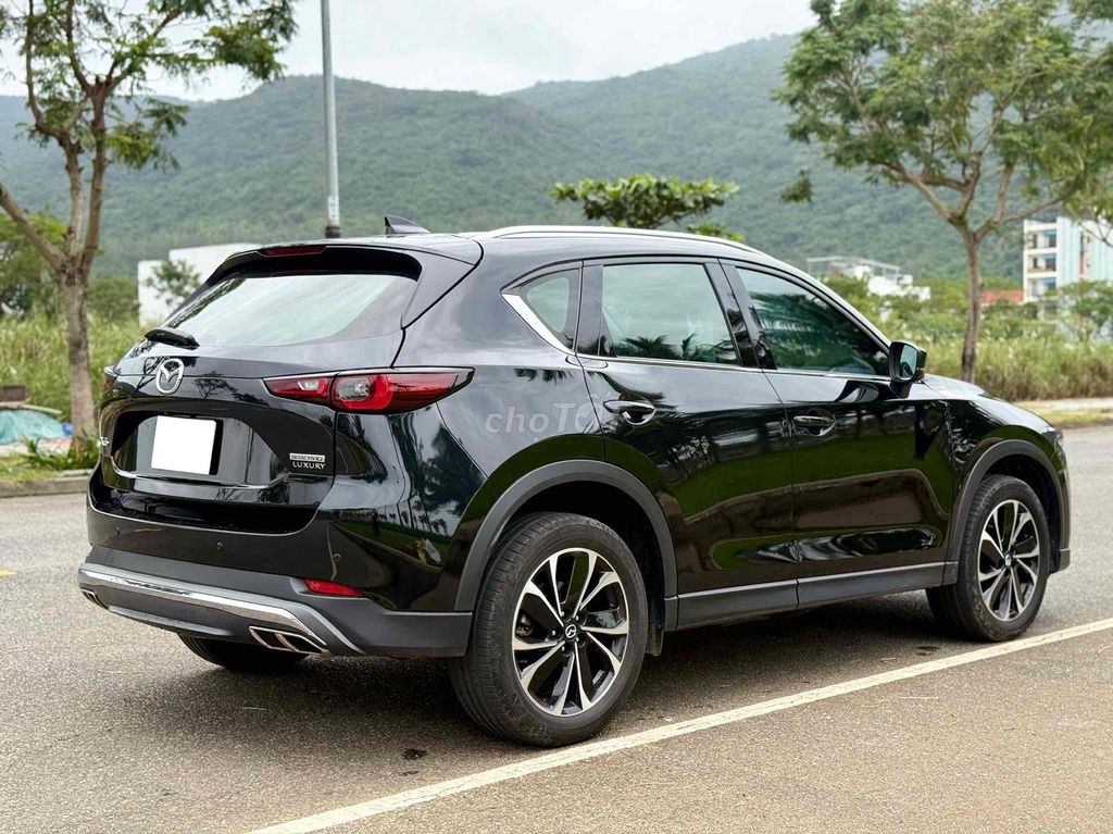 Mazda CX-5 2023 Luxury Đen 16.000km. Mua bán Ô tô tại Quận Sơn Trà Đà Nẵng được đăng bởi Thành Đạt Auto hình 6