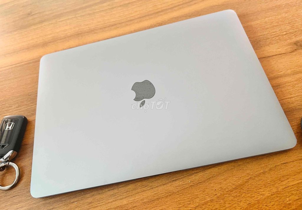 Apple MacBook Air 2019 i5 8GB/128GB còn mới. Mua bán Laptop tại Thành phố Đà Lạt Lâm Đồng được đăng bởi Hung Dallas hình 1