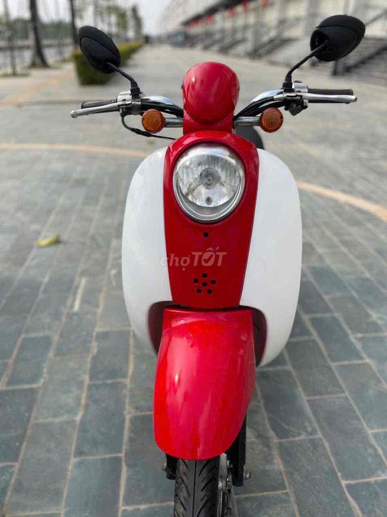 Bán xe ga 50cc học sinh không cần bằng lái. Mua bán Xe máy tại Quận Bắc Từ Liêm Hà Nội được đăng bởi Hữu Nhuận hình 1