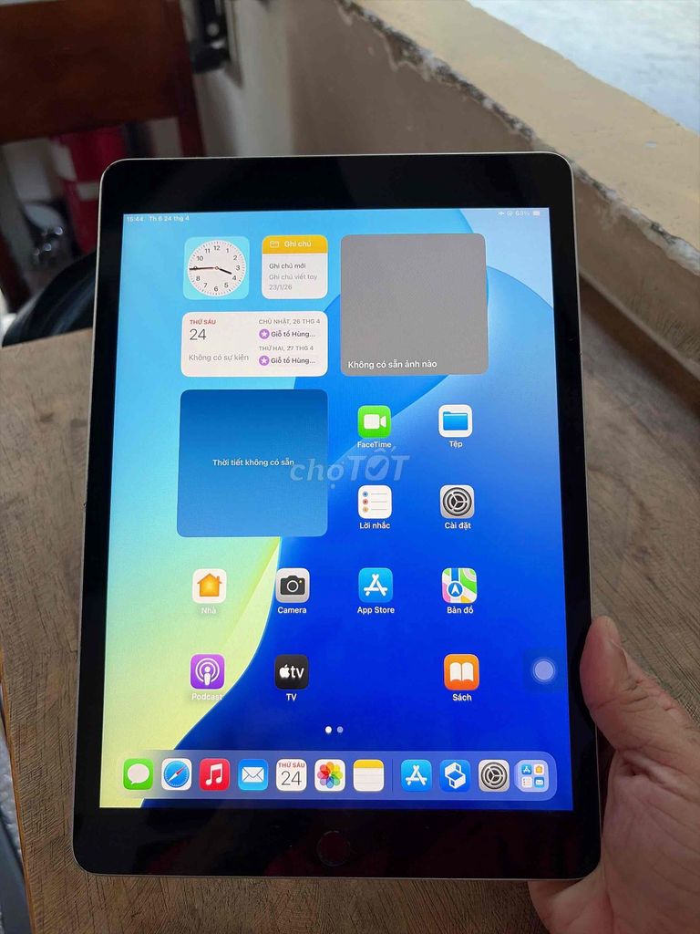 Apple iPad Gen 9 64GB Bạc. Mua bán Máy tính bảng tại Quận 1 Tp Hồ Chí Minh được đăng bởi Lucas Huỳnh hình 1