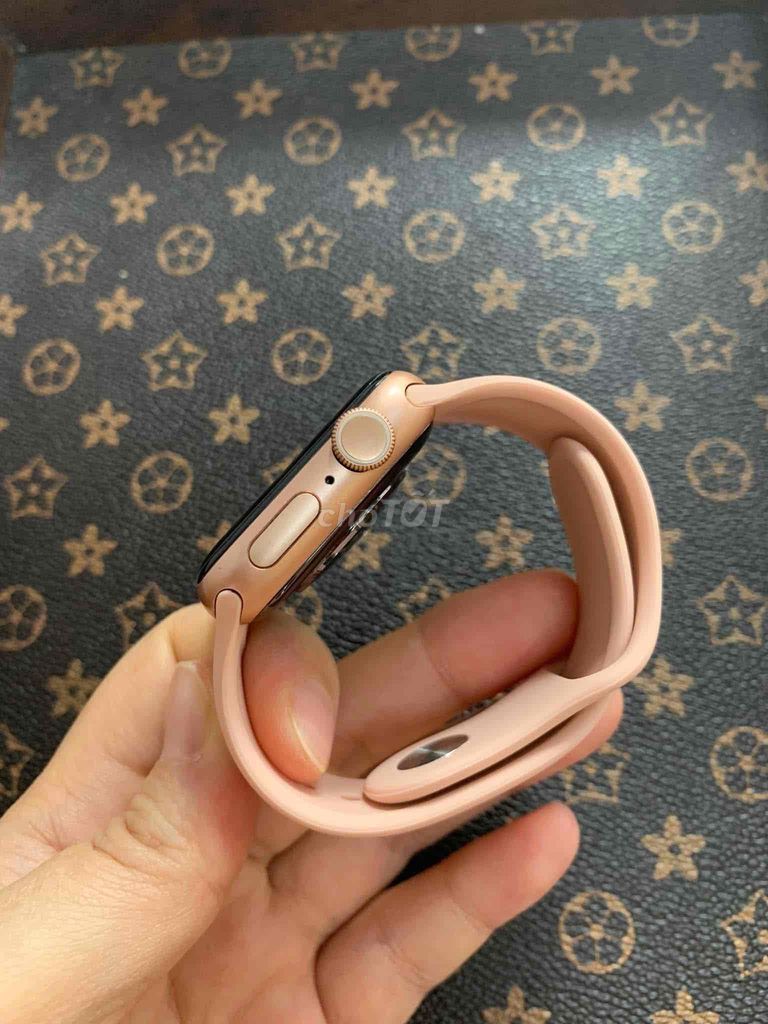 Bán đh apple watch sr5:40 Hồng pink zin 100%