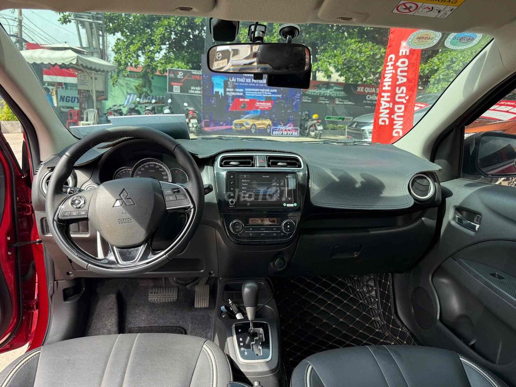 Attrage Premium 1.2 CVT 2021 - Chính Hãng