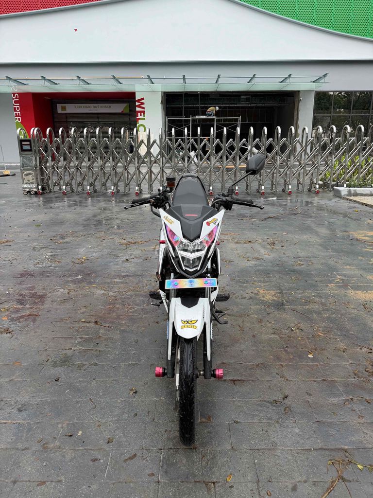 Chính chủ cần bán xe sonic máy rin êm chạy bốc. Mua bán Xe máy tại Quận Liên Chiểu Đà Nẵng được đăng bởi Cửa hàng xe máy Nhớ Đình Nguyễn hình 2