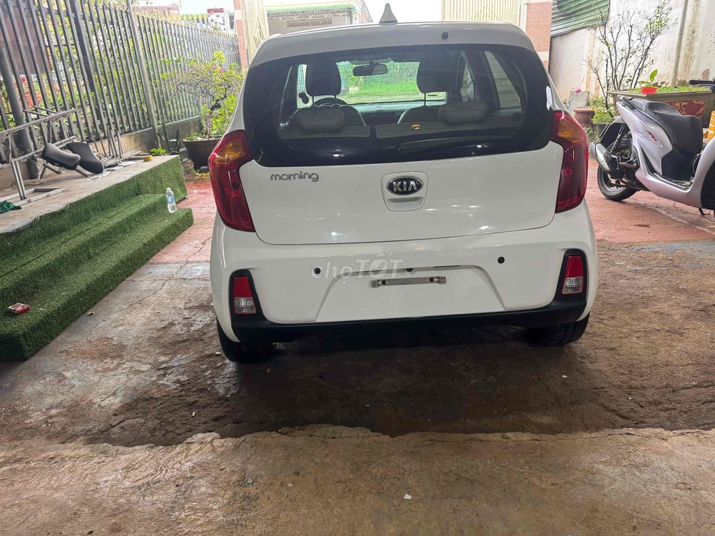 Kia Morning Trắng 5 chỗ. Mua bán Ô tô tại Huyện Krông Pắc Đắk Lắk được đăng bởi hải 38 hình 4