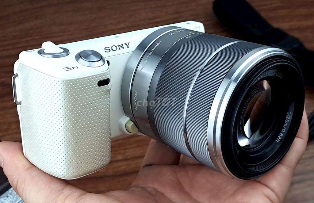 Sony Nex 5N white + Lens