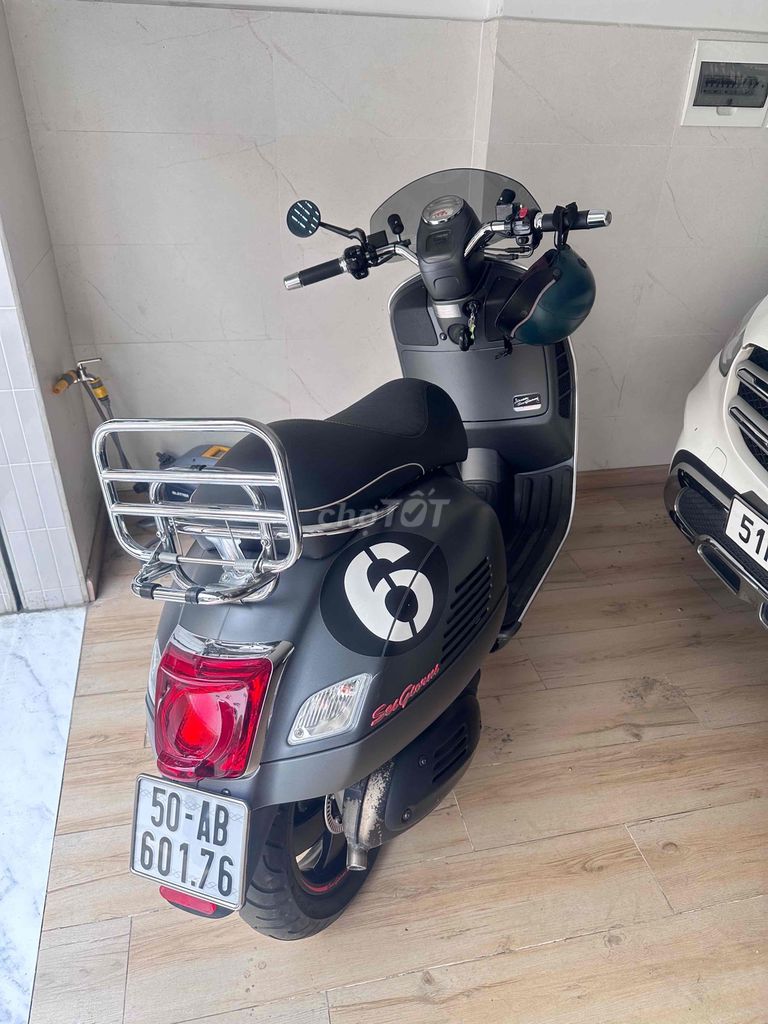 Piaggio Vespa 300cc Xám 3838km. Mua bán Xe máy tại Quận Tân Phú Tp Hồ Chí Minh được đăng bởi Lehuyen Nguyen hình 2