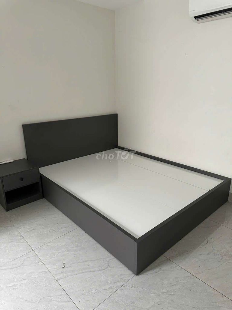 Thanh lý Giường 1.8m, tủ 1.5m, mdf an cường mới