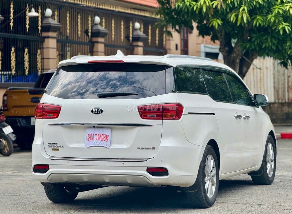 Kia Sedona 2019 Full 2.2 Trắng. Mua bán Ô tô tại Thành phố Thủ Dầu Một Bình Dương được đăng bởi CHỢ Ô TÔ AN SƯƠNG hình 5