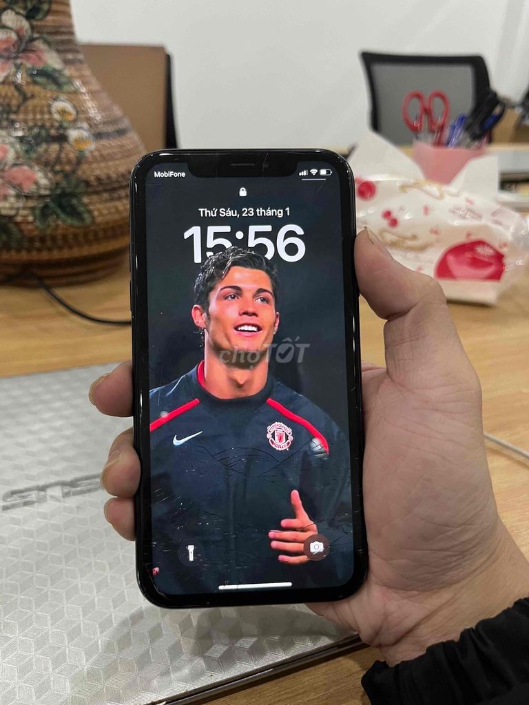 Apple iPhone XR 64GB Đen Vỡ mặt kính. Mua bán Điện thoại tại Quận Nam Từ Liêm Hà Nội được đăng bởi Sung Lâm hình 1