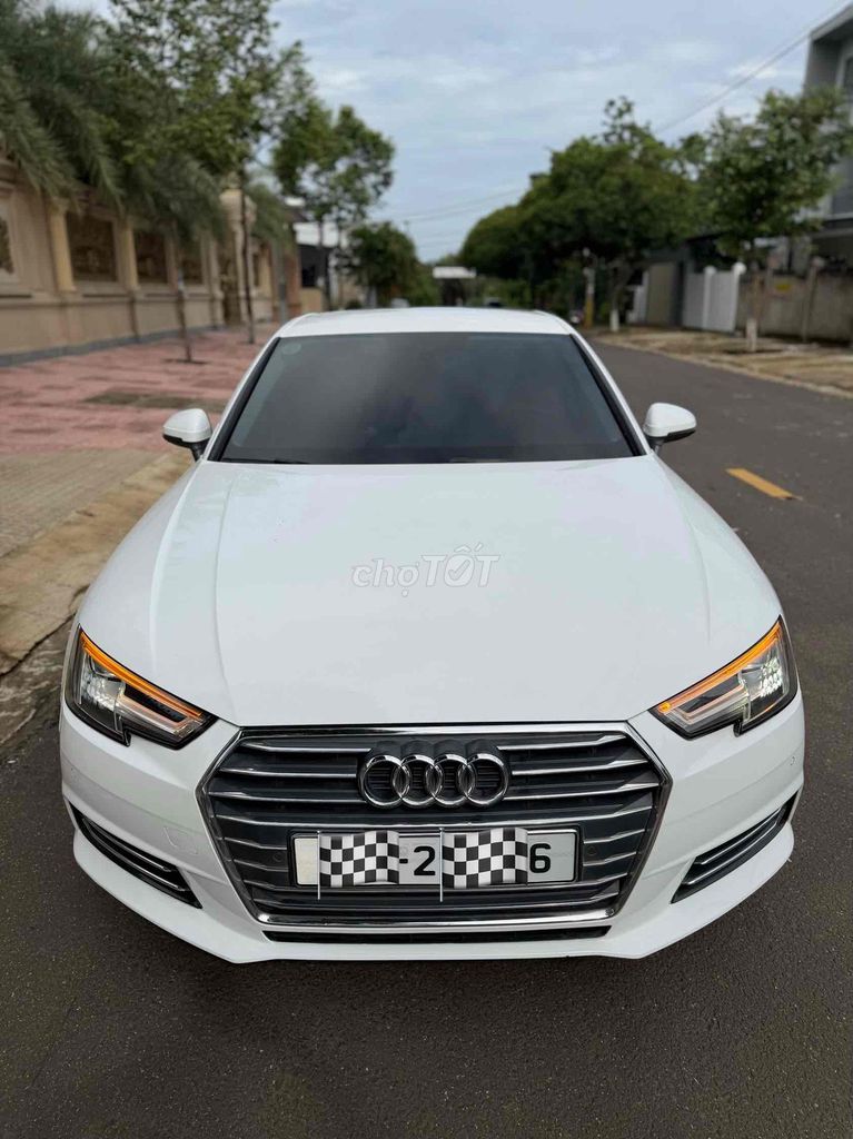 Audi A4 2016 photo 2