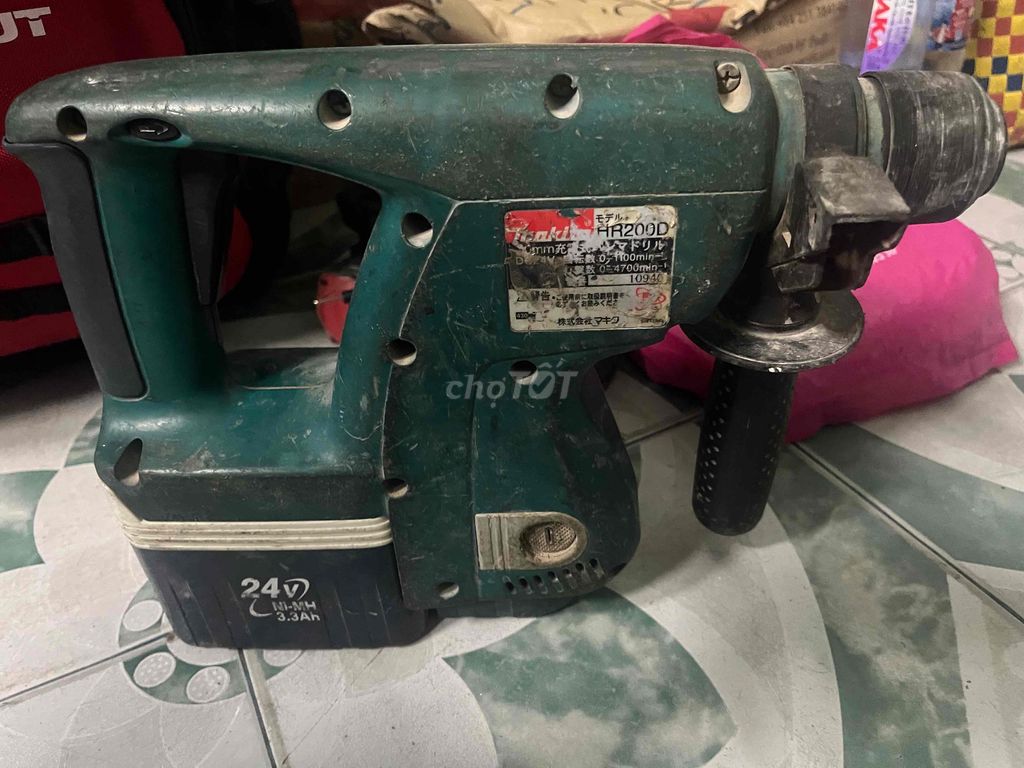 Máy khoan bê tông Makita HR200D. Mua bán Đồ chuyên dụng, Giống nuôi trồng tại Quận Tân Phú Tp Hồ Chí Minh được đăng bởi trần văn phụng hình 1