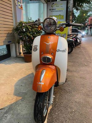 Xe tay ga Crea 50cc Cam Trắng Rất mới