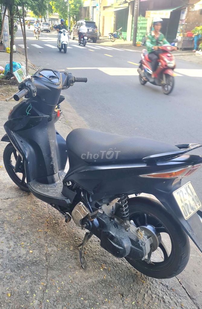 Yamaha Luvias Đen Xe tay ga