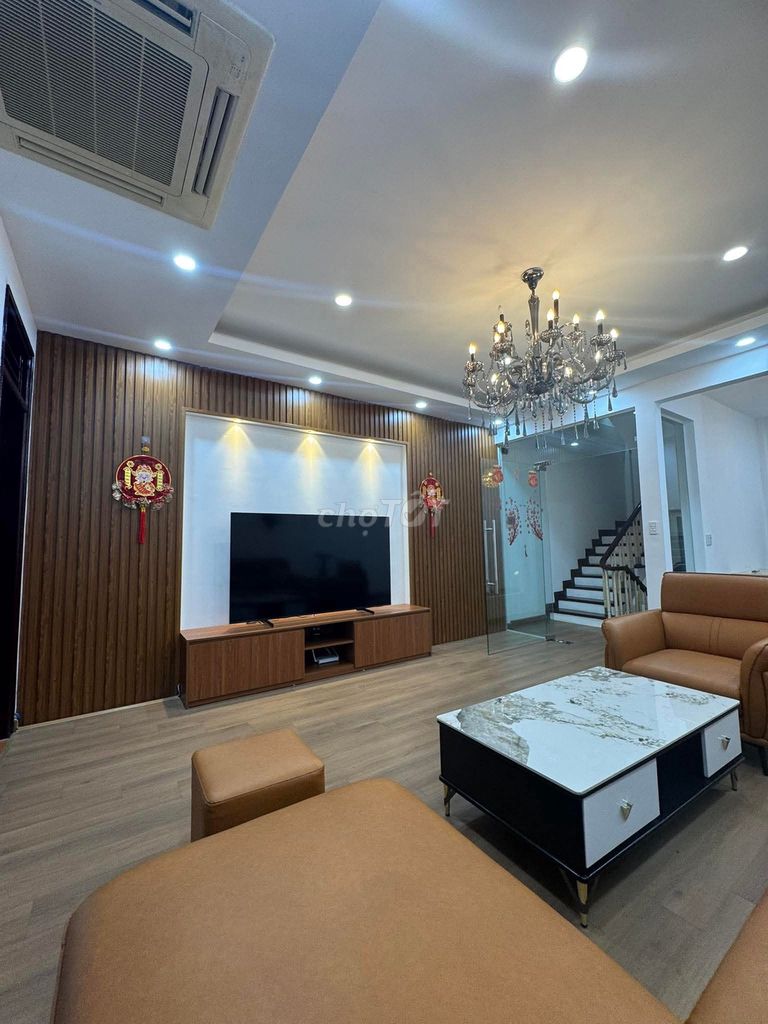 QUAN NHÂN 51M 5 TẦNG, NGÕ 3 MÉT MẶT HỒ...GIÁ CÒN THƯƠNG LƯỢNG 12,7 TỶ.. Mua bán nhà ở tại Quận Thanh Xuân Hà Nội được đăng bởi Nguyễn Đình Văn hình 2