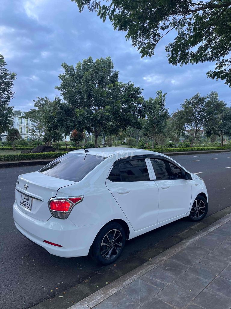 Hyundai i10 2016 Base Trắng. Mua bán Ô tô tại Thành phố Buôn Ma Thuột Đắk Lắk được đăng bởi manh hoàng  hình 6