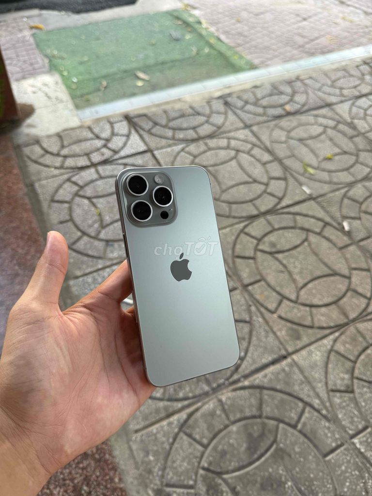Apple iPhone 15 Pro Max 256GB Xám Pin Zin 88. Mua bán Điện thoại tại Thành phố Cà Mau Cà Mau được đăng bởi Tâm Nguyên  hình 1