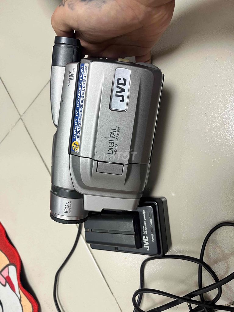 Máy quay kỹ thuật số JVC Xám Nhật Bản. Mua bán Máy ảnh, Máy quay tại Quận Gò Vấp Tp Hồ Chí Minh được đăng bởi Huỳnh Long hình 1