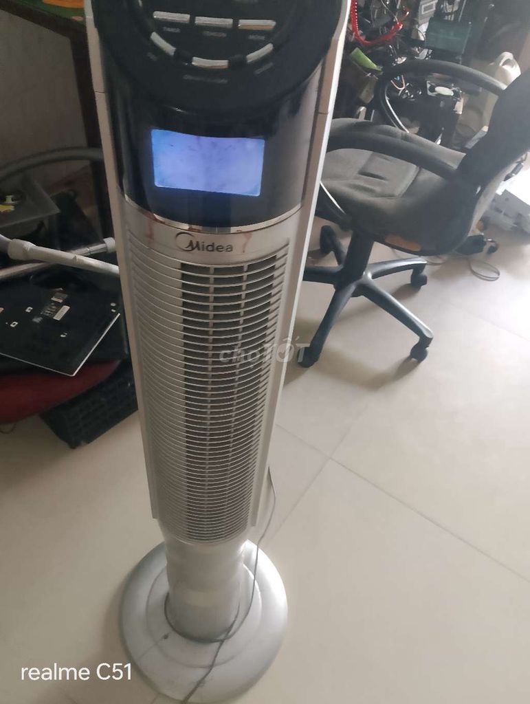 Quạt trụ Midea Trắng. Mua bán Quạt tại Quận Cái Răng Cần Thơ được đăng bởi Truongbakhan hình 1