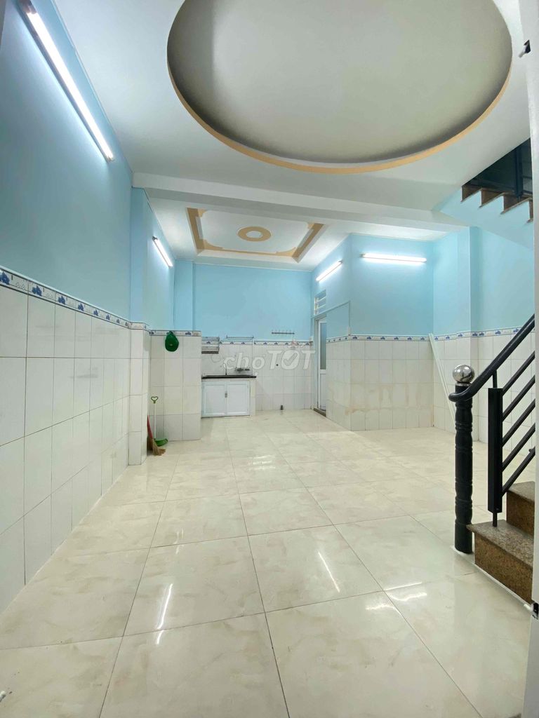 Аренда · 2 комн. · 35 м² · Quận 5, ул. Đường Nguyễn Văn Cừ