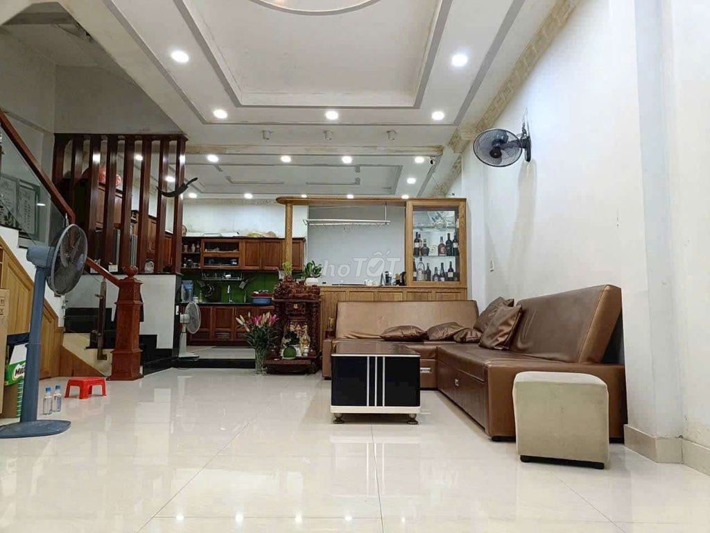 NHÀ SẠCH ĐẸP TRỆT, 2 LẦU, 4PN, GẦN GÒ VẤP 