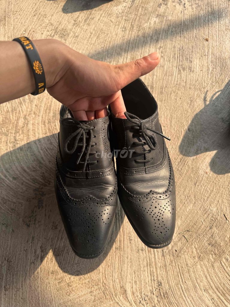 Giày nam Đen size 39. Mua bán Giày dép tại Huyện Kim Sơn Ninh Bình được đăng bởi phú hình 1